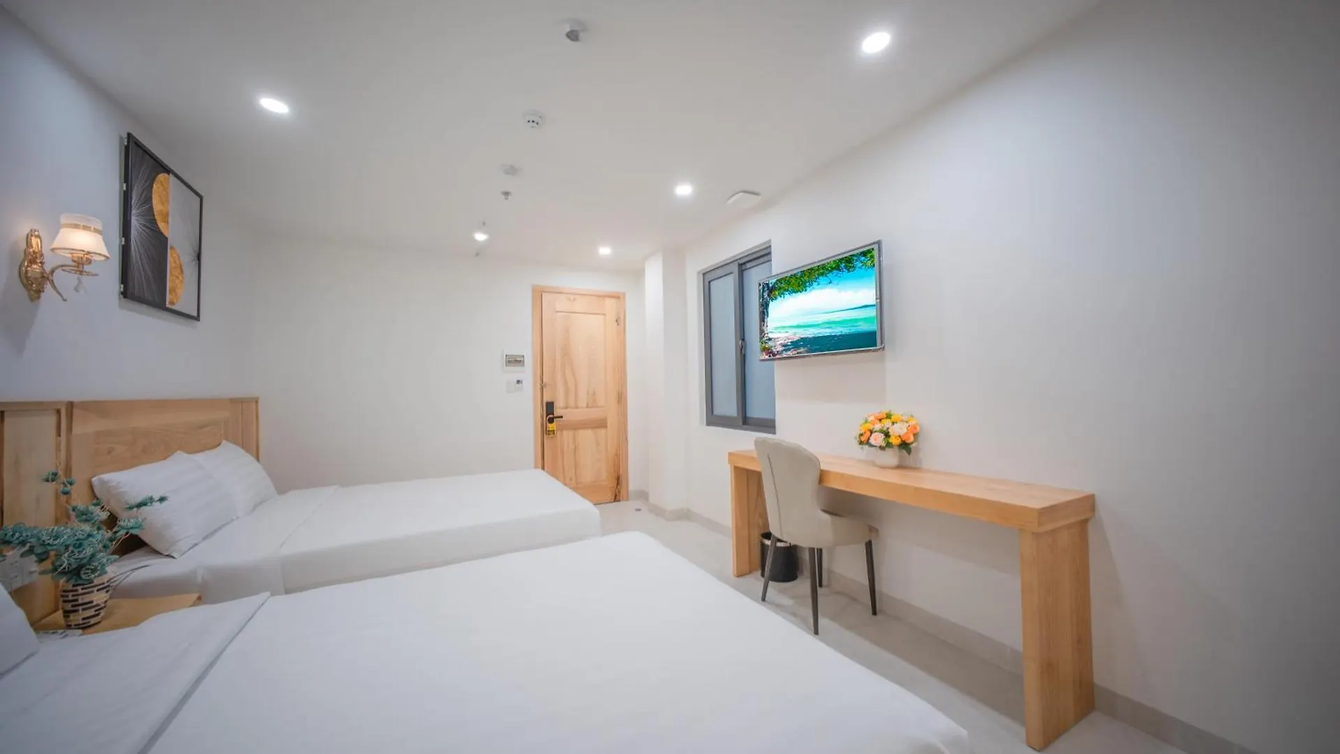 Bluebay Hotel Nha Trang 0*,